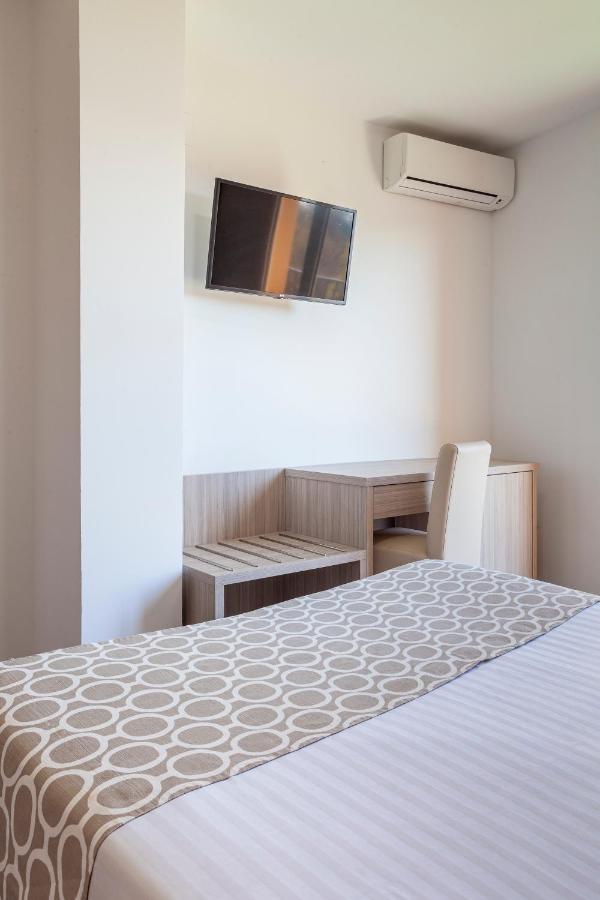 Hotel Olympia Ronda II El Puig  Bagian luar foto